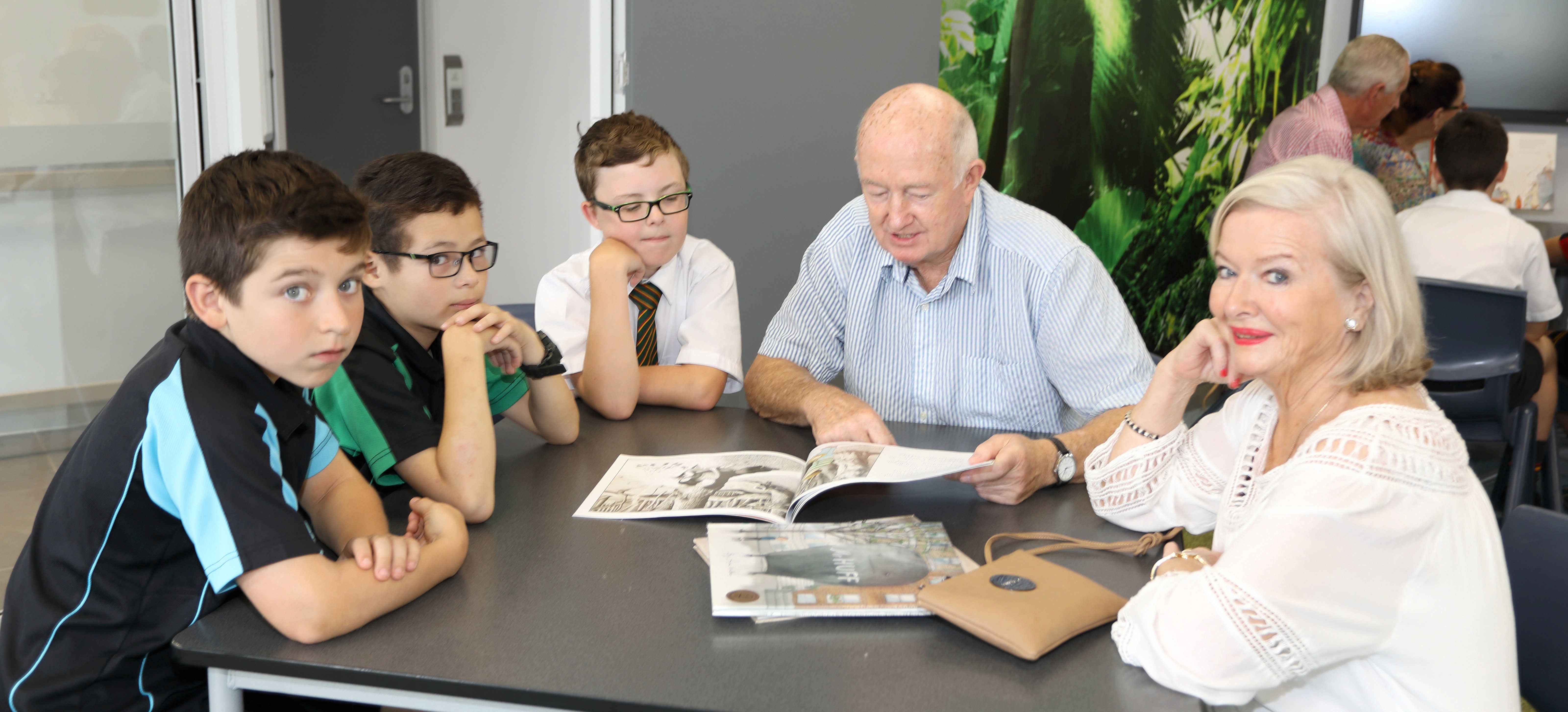 Primary-Grand-Parents-Day-2018-052.jpg?mtime=20181128160247#asset:10226